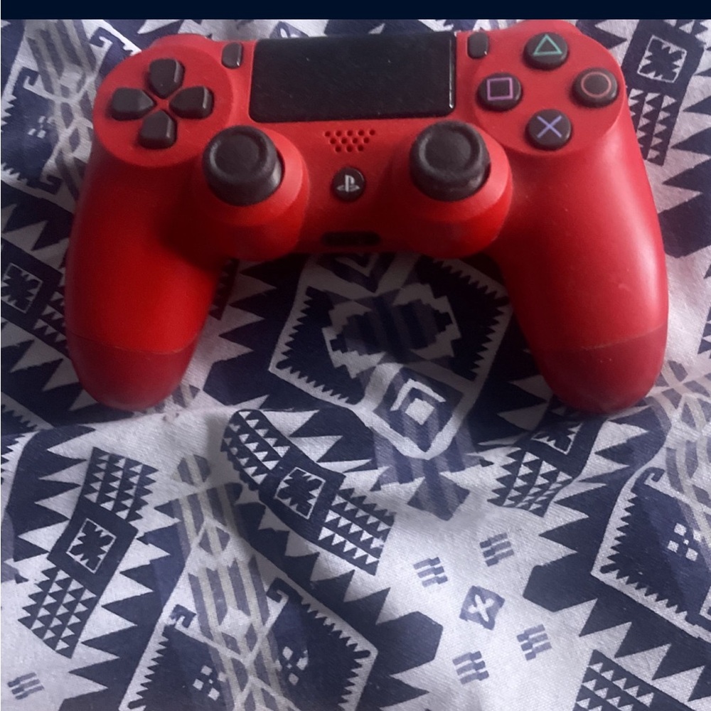 Dualshock ps4 controller red